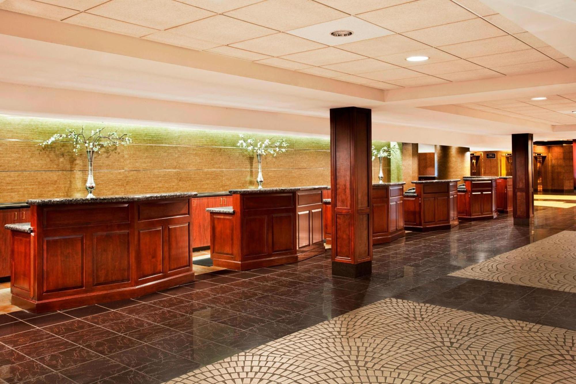 Sheraton גרינסבורו מראה חיצוני תמונה